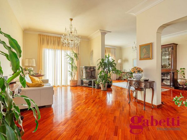 appartamento in vendita a Napoli in zona Vomero