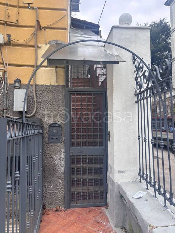 appartamento in vendita a Napoli in zona Posillipo