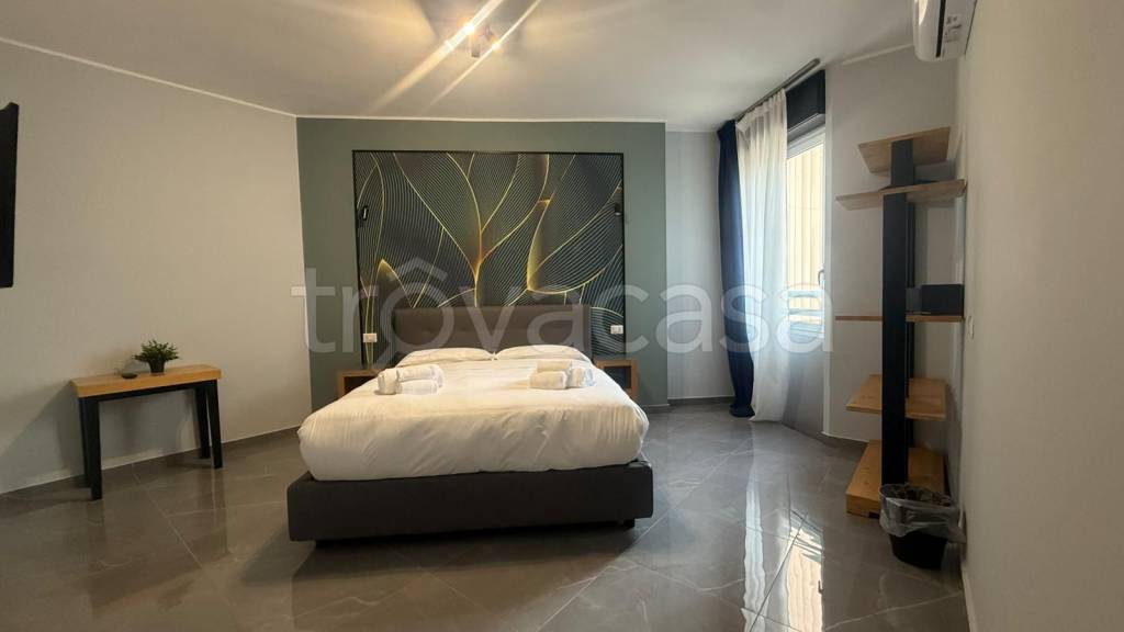 appartamento in vendita a Napoli in zona Mercato