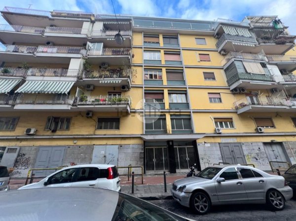 appartamento in vendita a Napoli in zona San Lorenzo