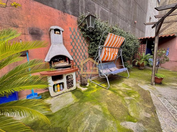 appartamento in vendita a Napoli in zona Miano