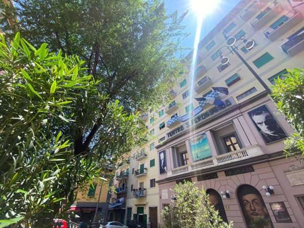 appartamento in vendita a Napoli in zona Mercato
