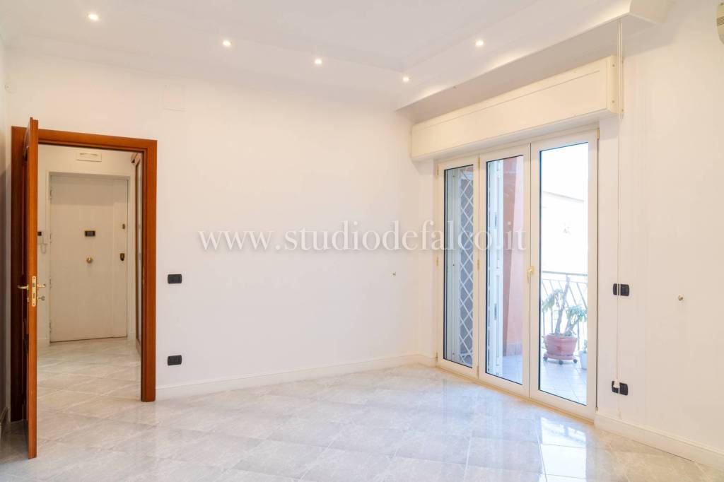 appartamento in vendita a Napoli in zona Soccavo