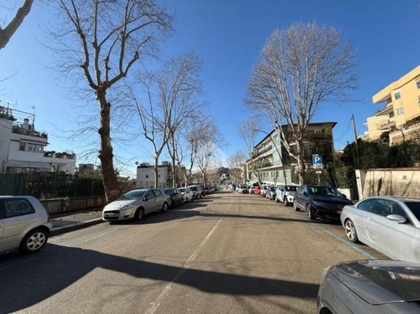 casa indipendente in vendita a Napoli in zona Posillipo