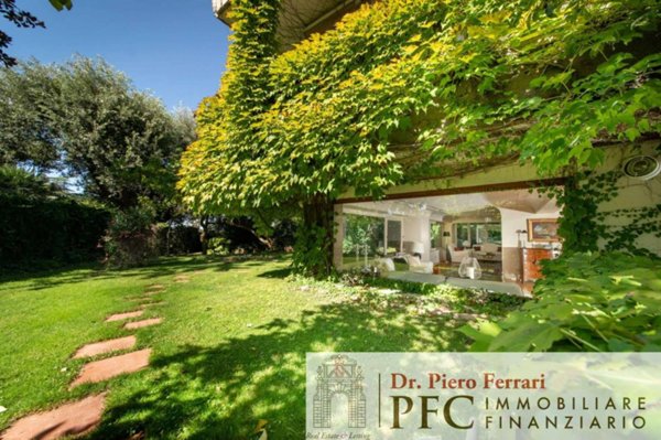 appartamento in vendita a Napoli in zona Posillipo