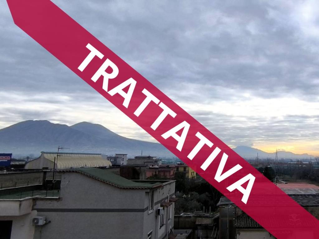 appartamento in vendita a Napoli in zona Zona Industriale-Ferrovia