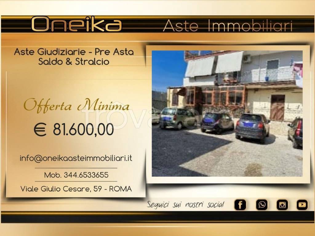 appartamento in vendita a Napoli in zona Pianura