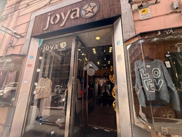 negozio in vendita a Napoli