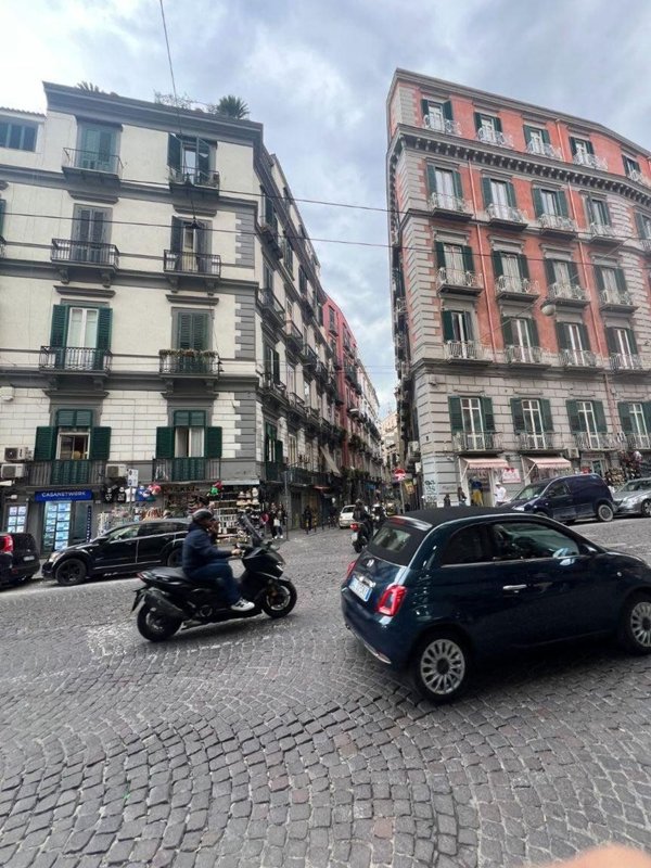 appartamento in vendita a Napoli