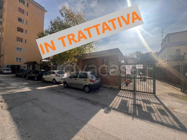 appartamento in vendita a Napoli in zona Bagnoli