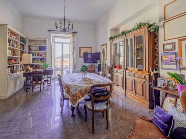 appartamento in vendita a Napoli in zona Montecalvario