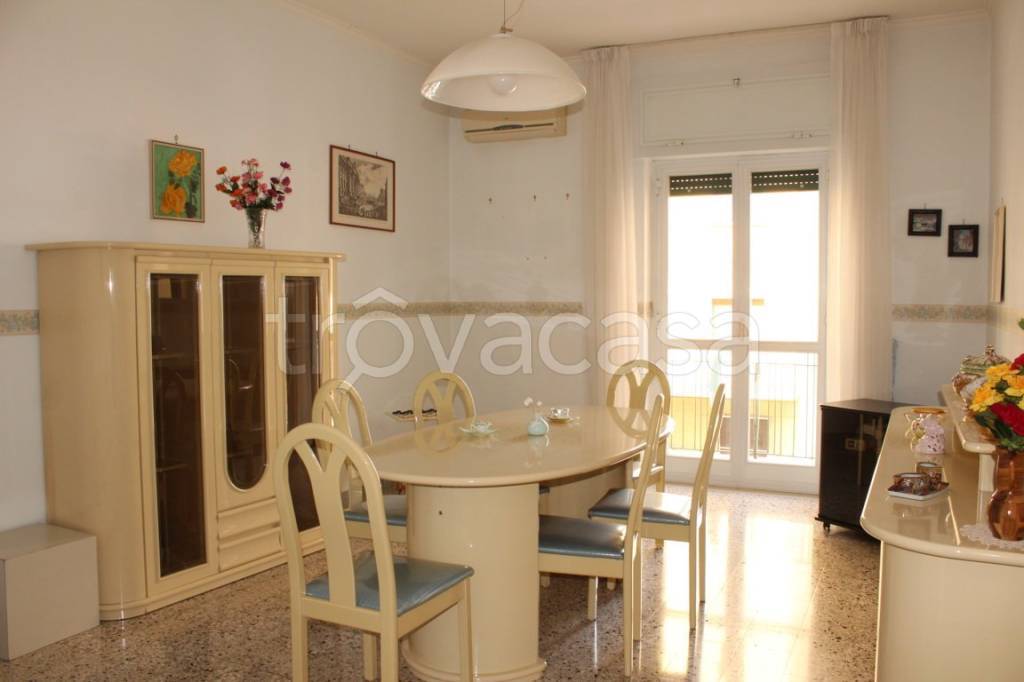 appartamento in vendita a Napoli in zona Bagnoli