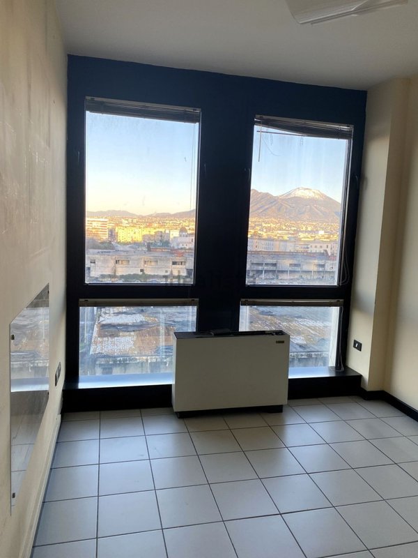 ufficio in vendita a Napoli