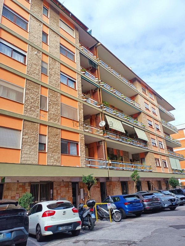 appartamento in vendita a Napoli in zona Capodimonte / Colli Aminei