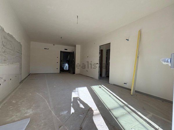 appartamento in vendita a Napoli in zona Poggioreale