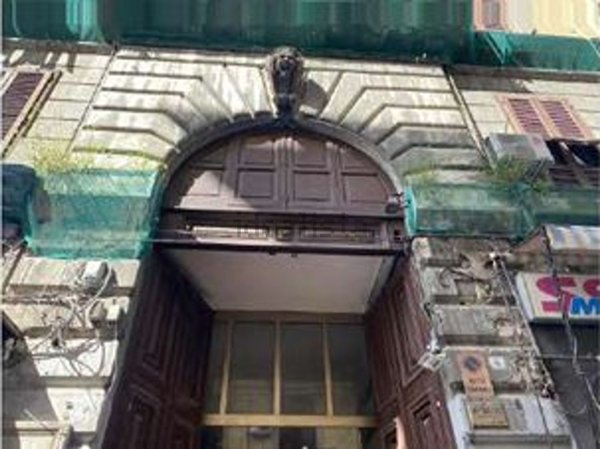 appartamento in vendita a Napoli in zona Pendino / San Giuseppe