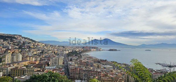 appartamento in vendita a Napoli in zona Posillipo