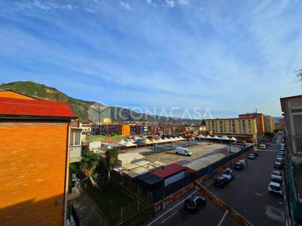 appartamento in vendita a Napoli in zona Soccavo