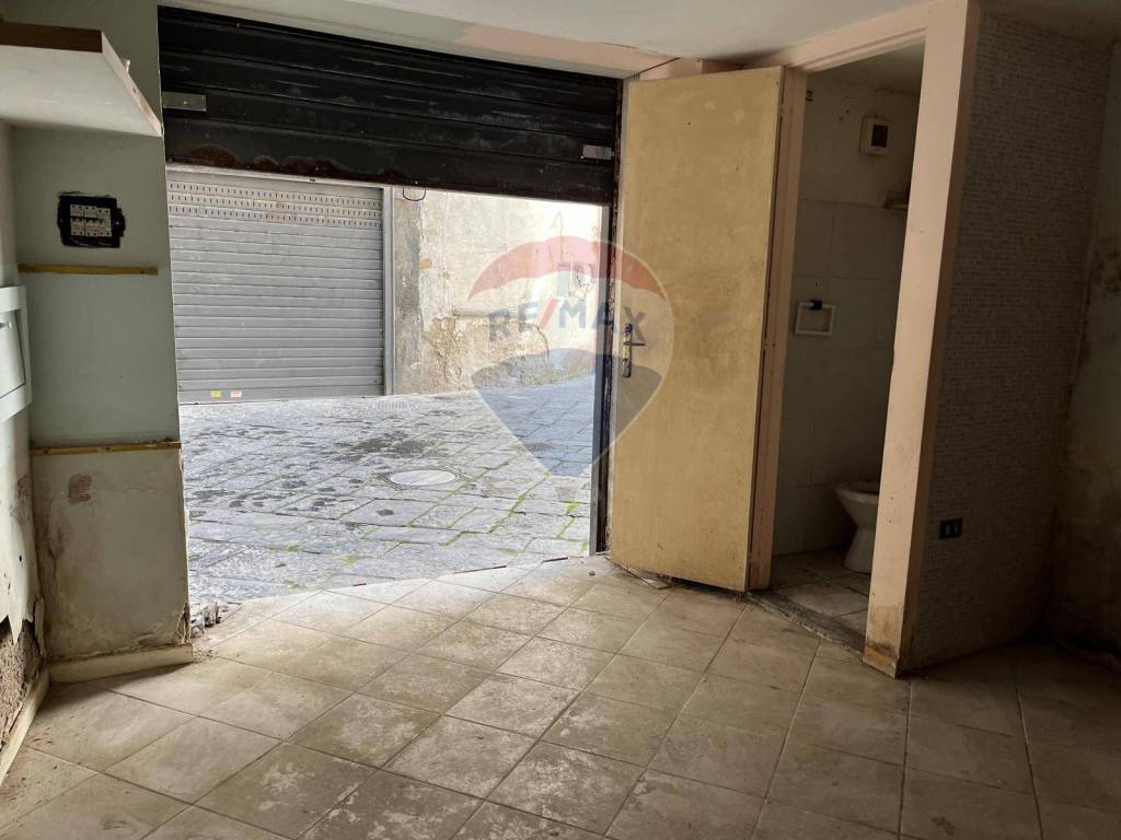 negozio in vendita a Napoli