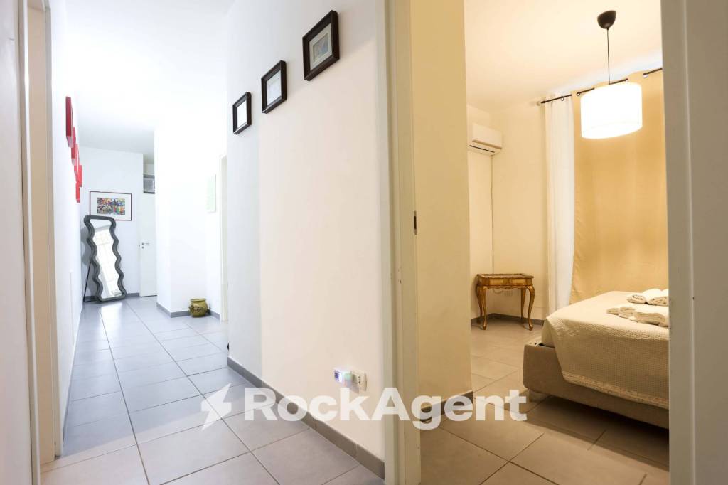 appartamento in vendita a Napoli in zona San Lorenzo