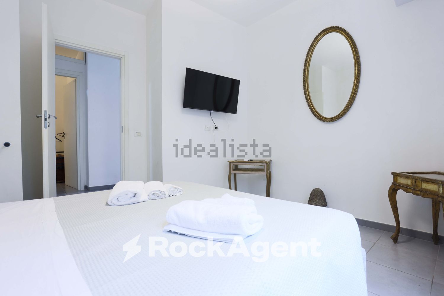 appartamento in vendita a Napoli in zona San Lorenzo