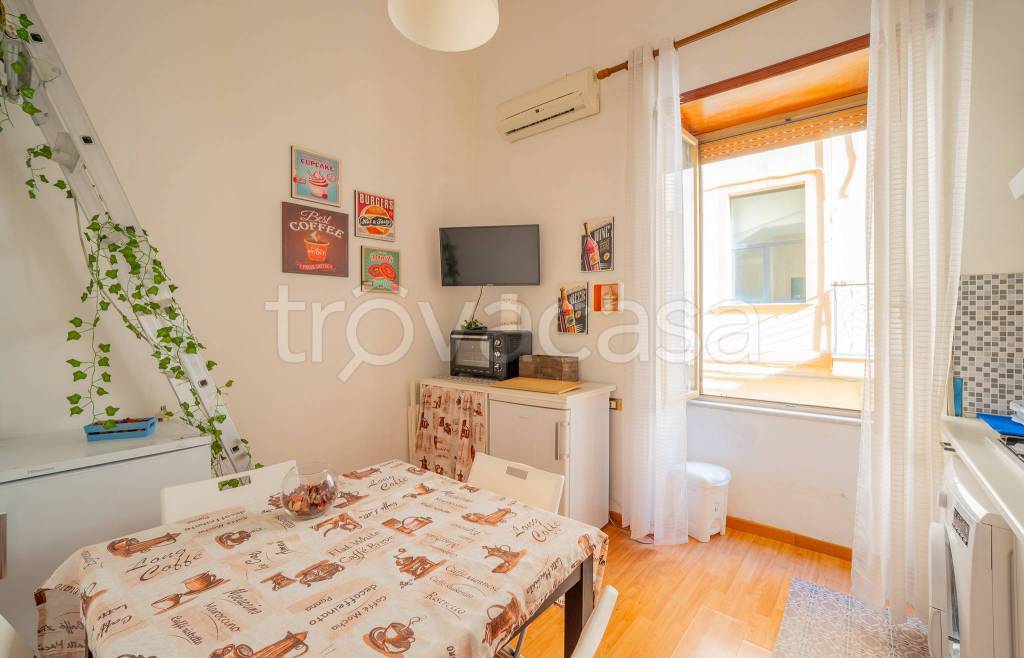 appartamento in vendita a Napoli in zona Posillipo