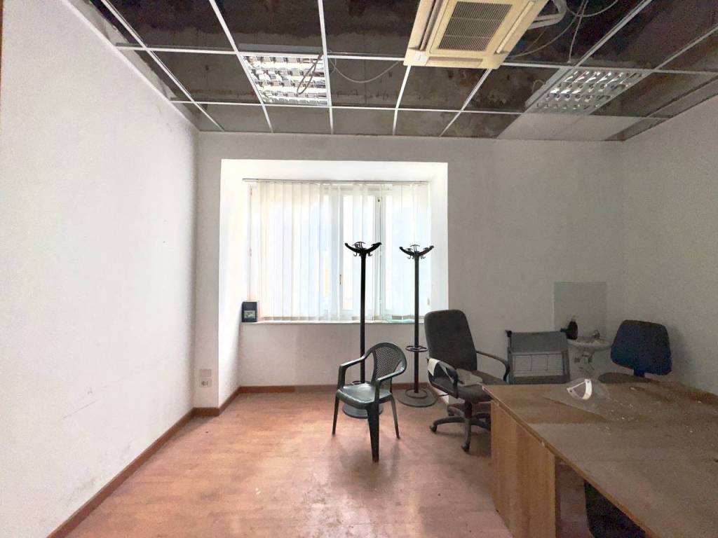 appartamento in vendita a Napoli in zona Stella