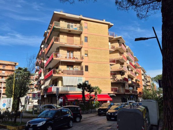appartamento in vendita a Napoli in zona Capodimonte / Colli Aminei