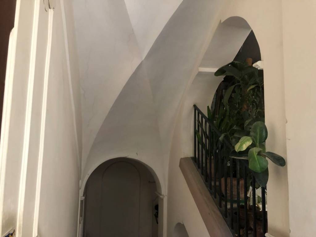 appartamento in vendita a Napoli in zona Pendino / San Giuseppe