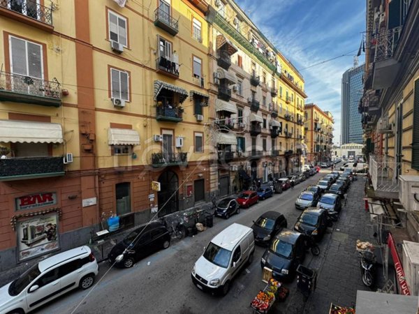 appartamento in vendita a Napoli in zona Vicaria