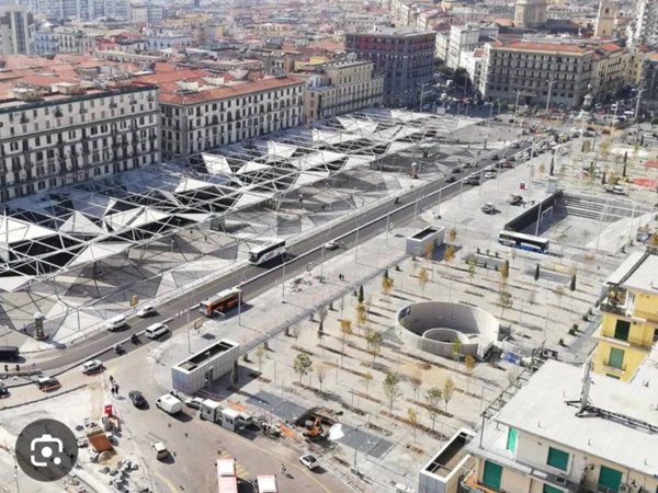 intera palazzina in vendita a Napoli