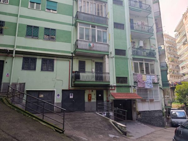 appartamento in vendita a Napoli in zona Arenella