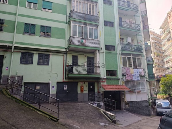 appartamento in vendita a Napoli in zona Arenella
