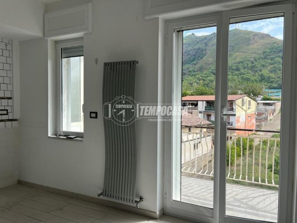 appartamento in vendita a Napoli in zona Pianura