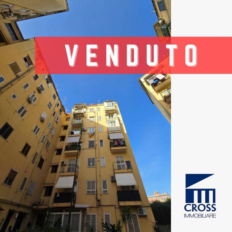appartamento in vendita a Napoli in zona Fuorigrotta