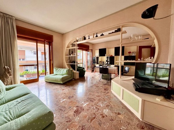 appartamento in vendita a Napoli