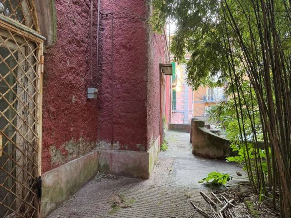 appartamento in vendita a Napoli in zona Arenella