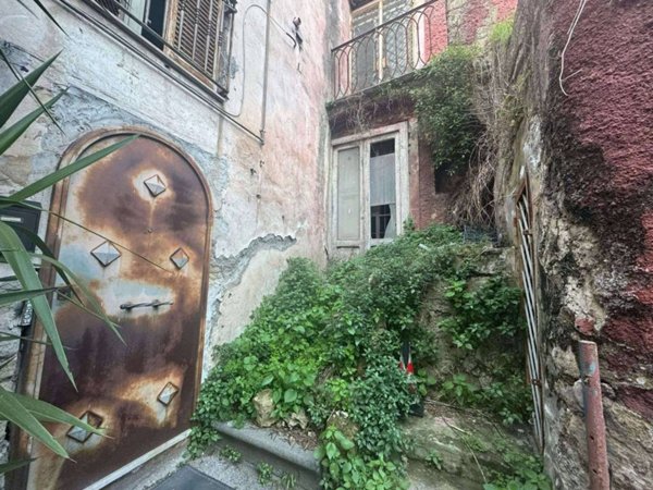 appartamento in vendita a Napoli in zona Arenella