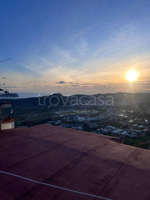 appartamento in vendita a Napoli in zona Pianura