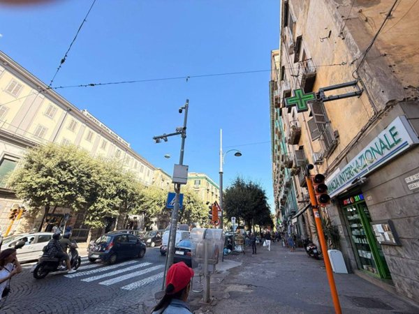 appartamento in vendita a Napoli in zona Stella