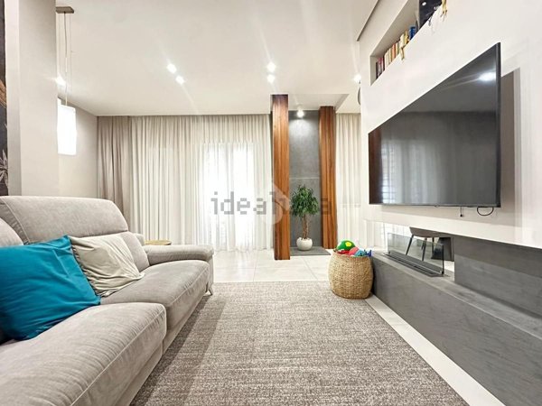 appartamento in vendita a Napoli in zona Arenella