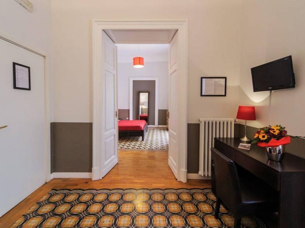 negozio in vendita a Napoli in zona Montecalvario