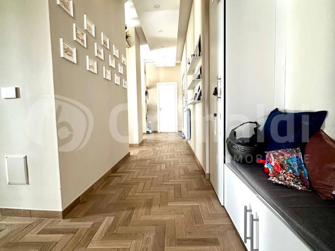 appartamento in vendita a Napoli in zona Pianura