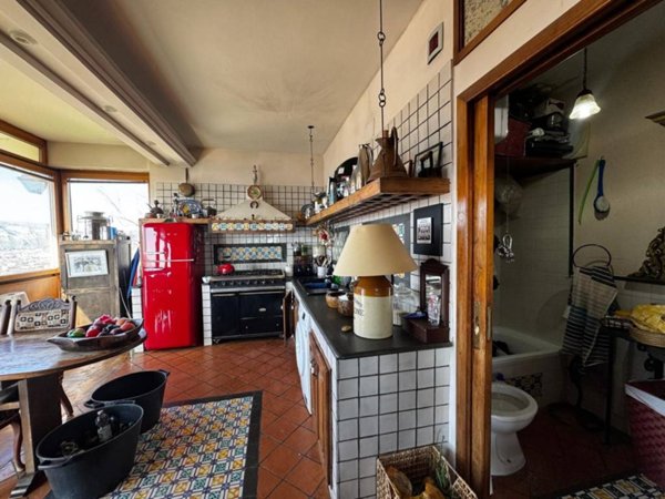 appartamento in vendita a Napoli in zona Posillipo