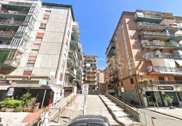 appartamento in vendita a Napoli in zona Fuorigrotta