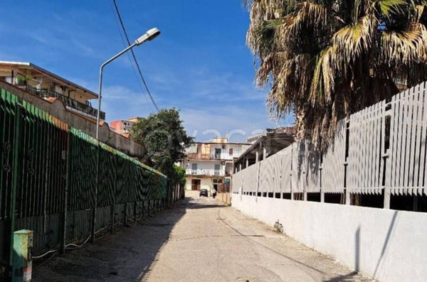 appartamento in vendita a Napoli in zona Pianura