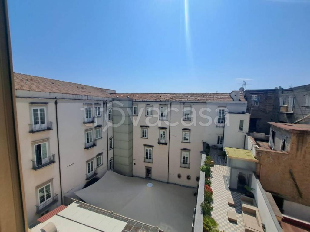 appartamento in vendita a Napoli in zona Mercato