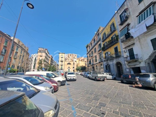 appartamento in vendita a Napoli in zona Mercato