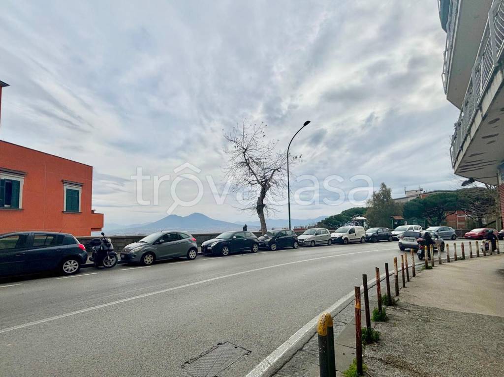 appartamento in vendita a Napoli in zona Arenella