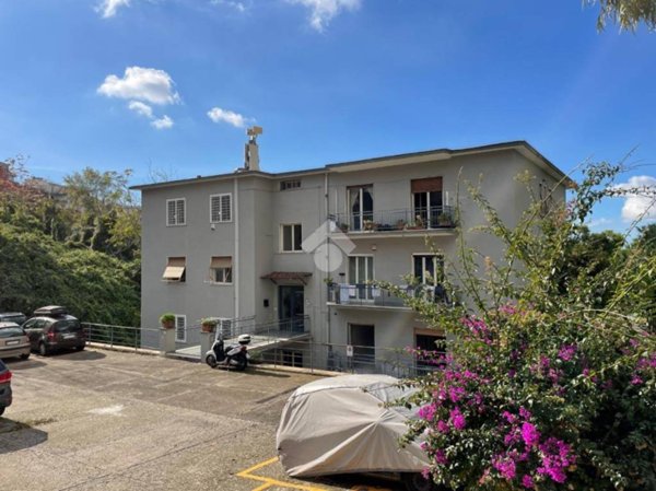 appartamento in vendita a Napoli in zona Posillipo